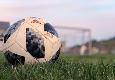 نتائج مباريات دوري أبطال أوروبا وتأثيرها على المنافسة